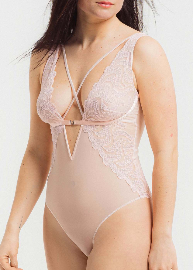 Body Louisa Bracq Nude Rose